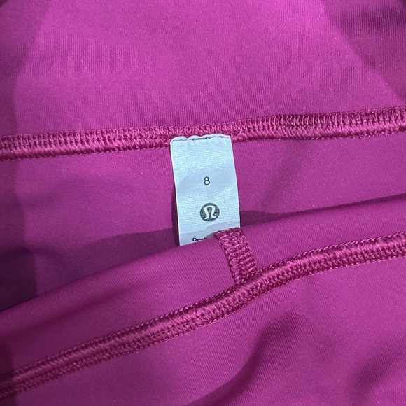 Brand New Lululemon Throwback Inspired HR Crop 21” - Picture 5 of 12